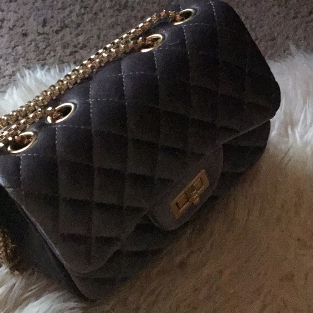 Velvet party purse. - Picture 7 of 8
